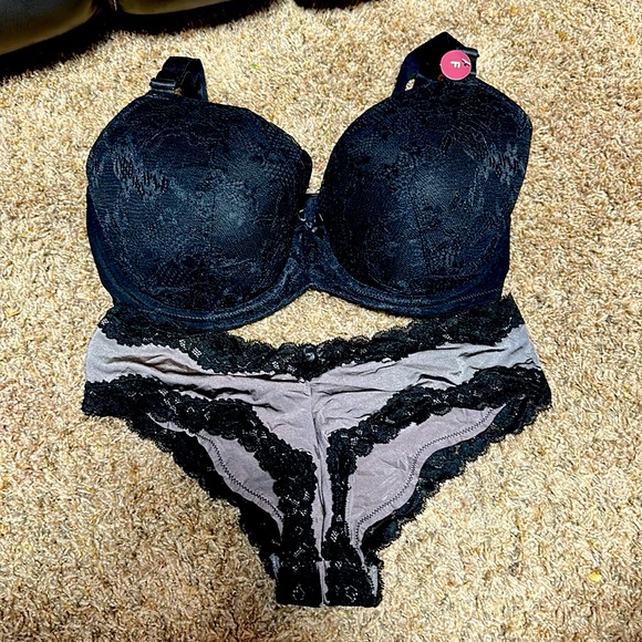 H&M 34F bra and size 8 cheeky - Picture 1 of 6
